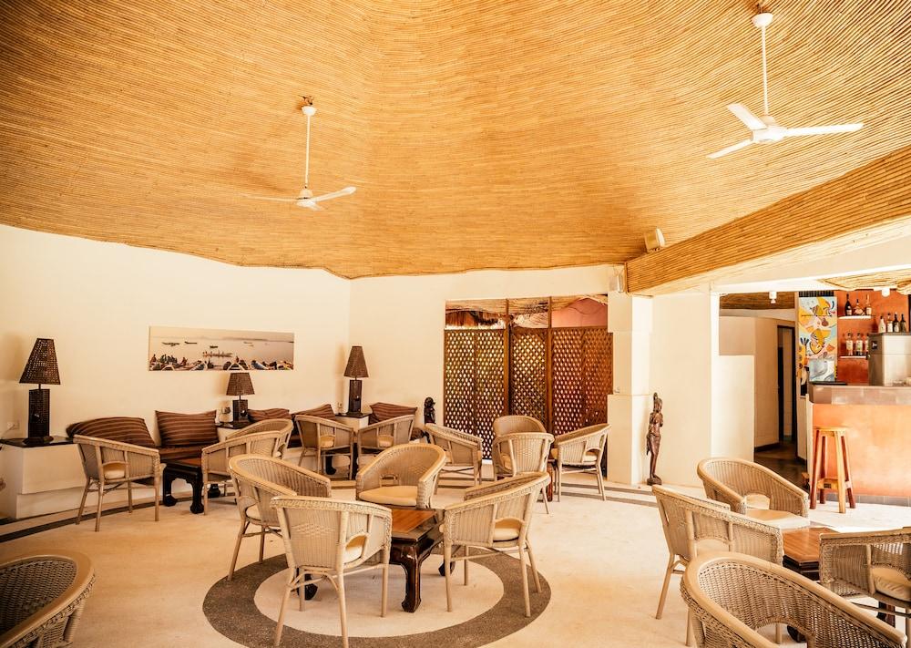 Hotel Royam سالي بوخْتيودال المظهر الخارجي الصورة