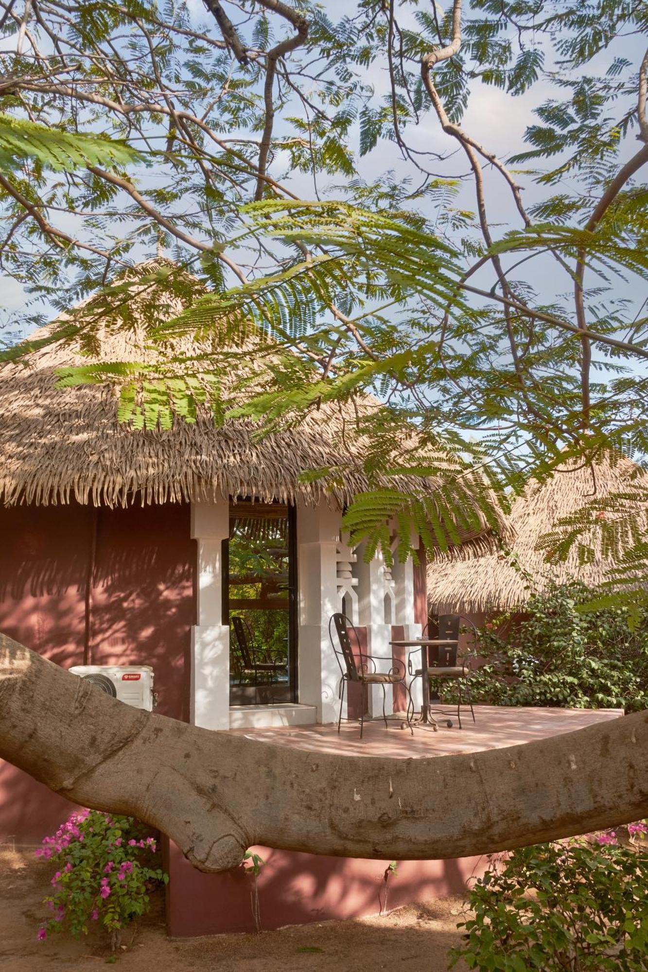 Hotel Royam سالي بوخْتيودال المظهر الخارجي الصورة